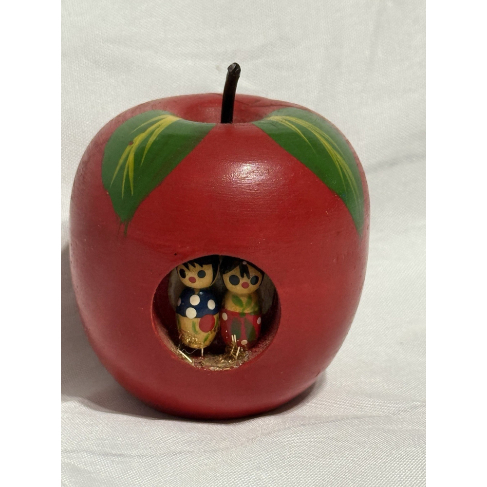 Kokeshi Dolls Carved Into An Apple Craftsman, Apple Brown Stem RARE 2.5” Tall